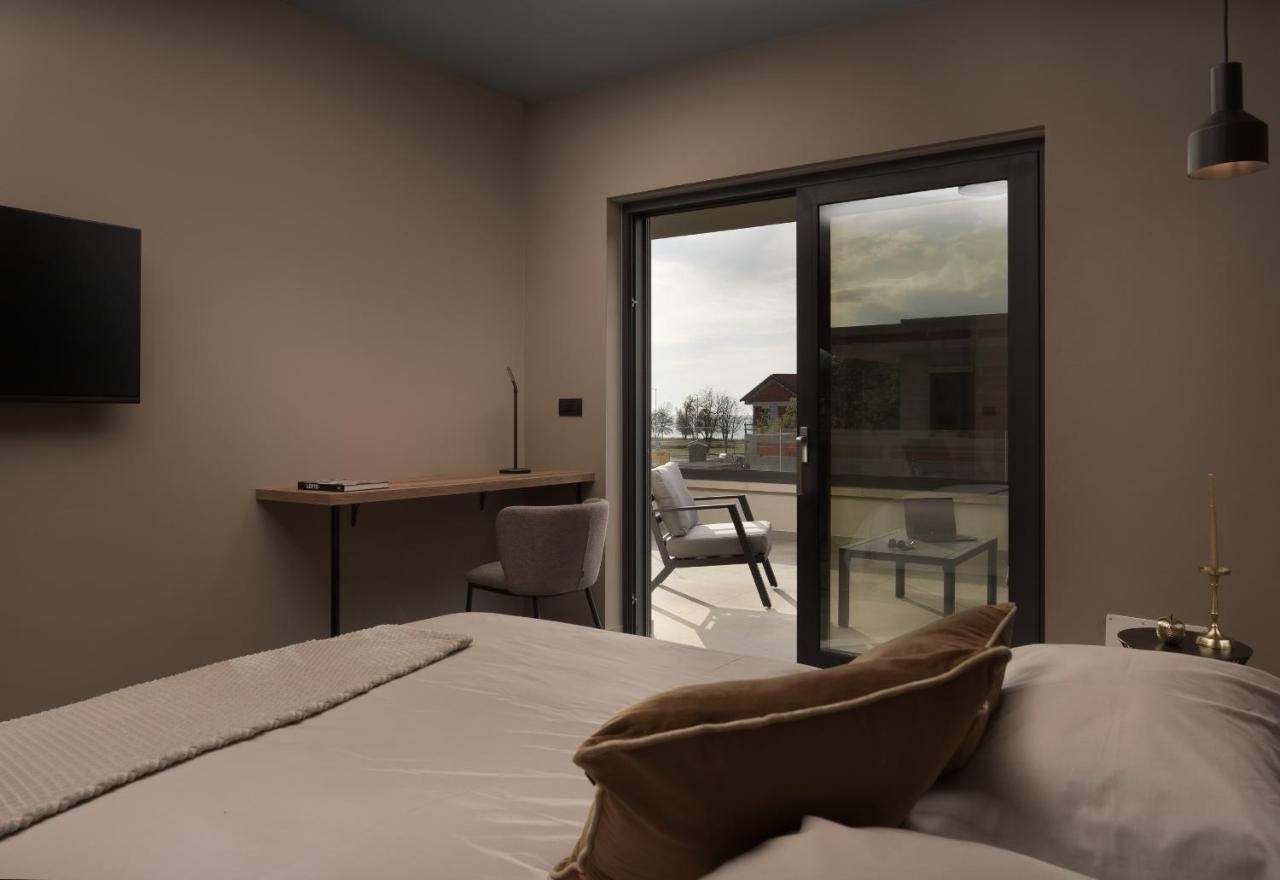 Rooms "Limes" Funtana Eksteriør billede