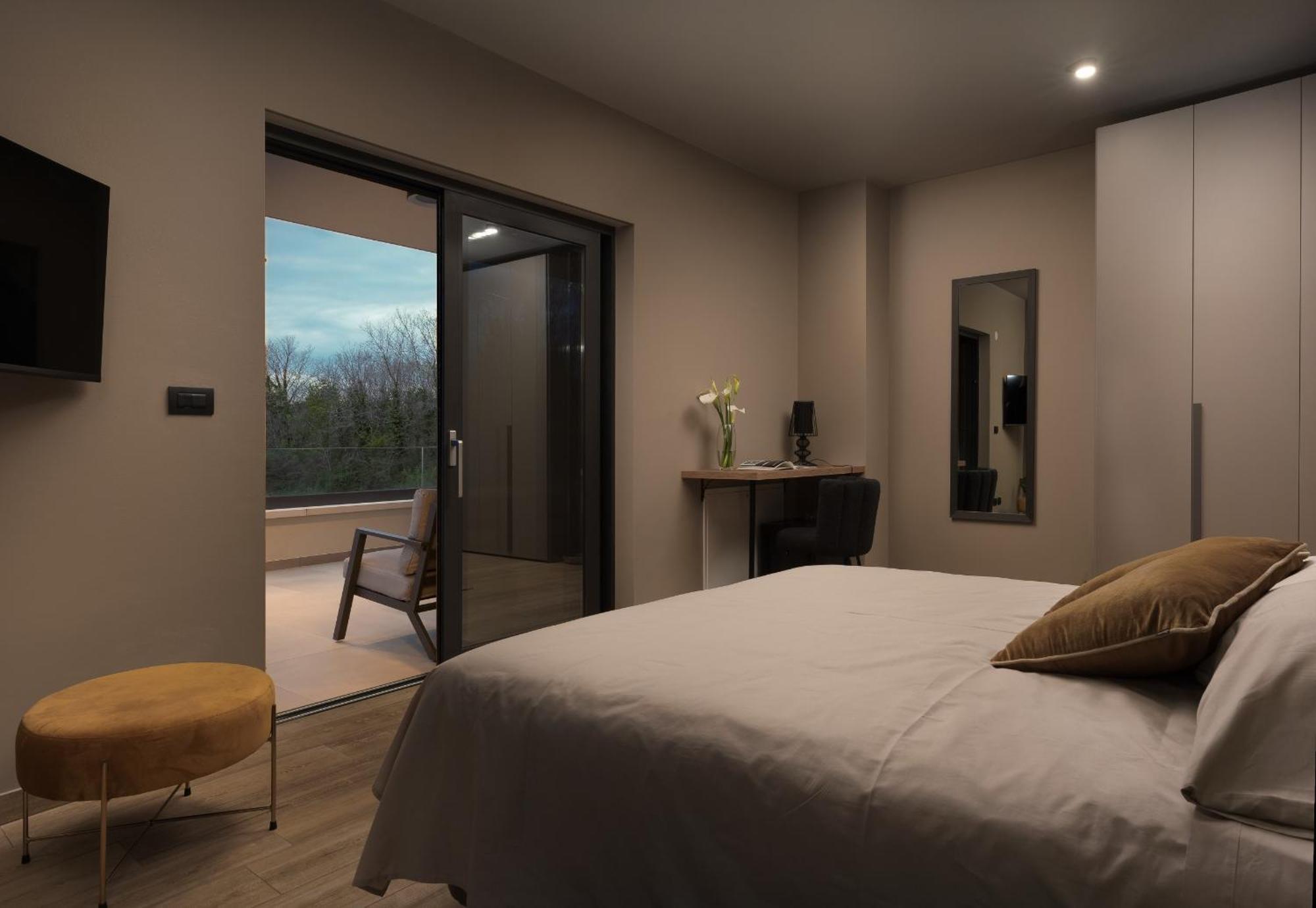 Rooms "Limes" Funtana Værelse billede